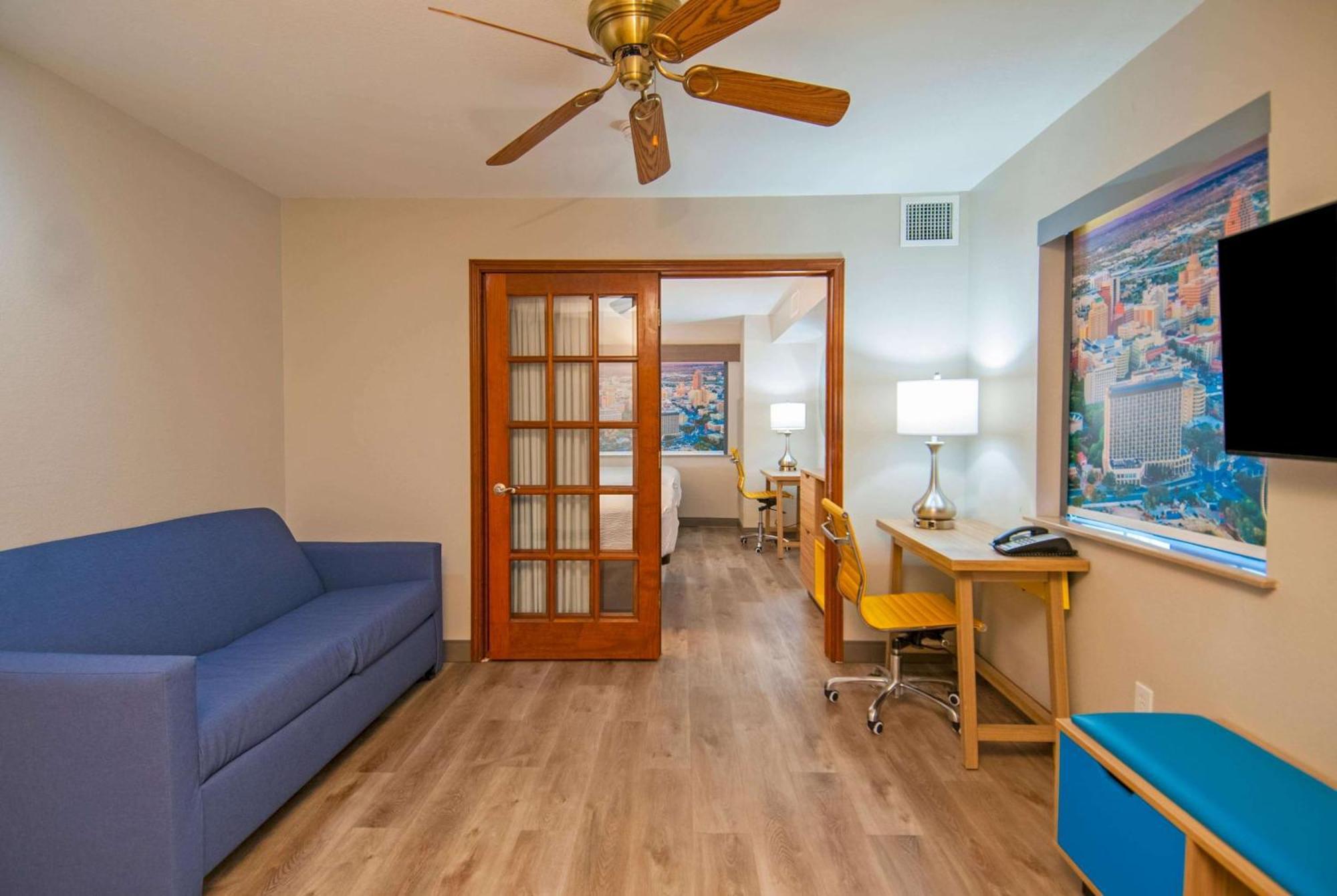 Days Inn & Suites By Wyndham San Antonio North/Stone Oak Dış mekan fotoğraf