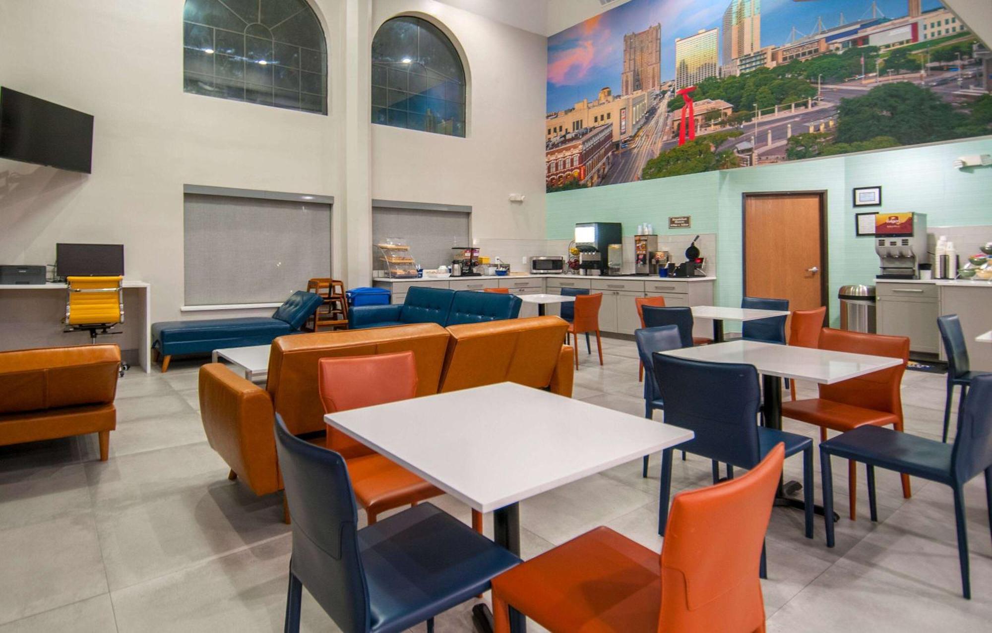 Days Inn & Suites By Wyndham San Antonio North/Stone Oak Dış mekan fotoğraf
