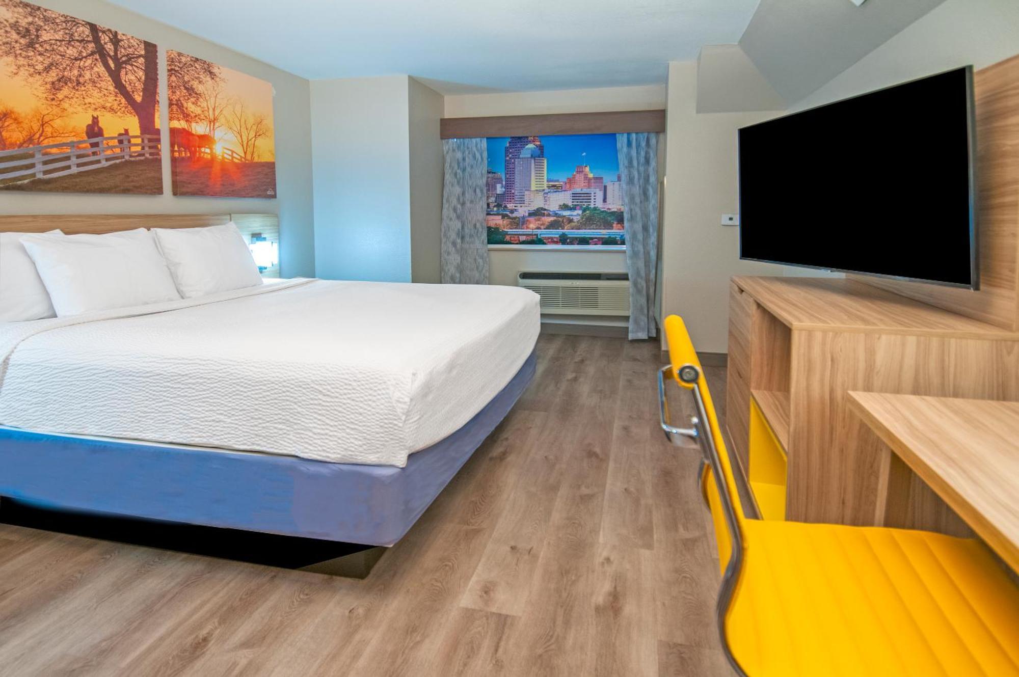 Days Inn & Suites By Wyndham San Antonio North/Stone Oak Dış mekan fotoğraf