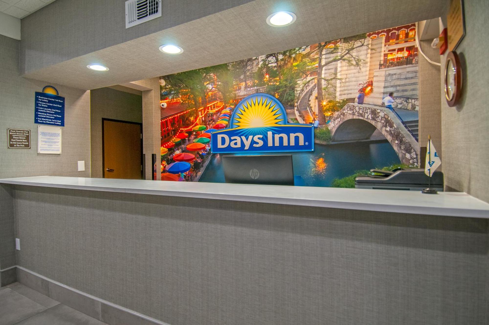 Days Inn & Suites By Wyndham San Antonio North/Stone Oak Dış mekan fotoğraf